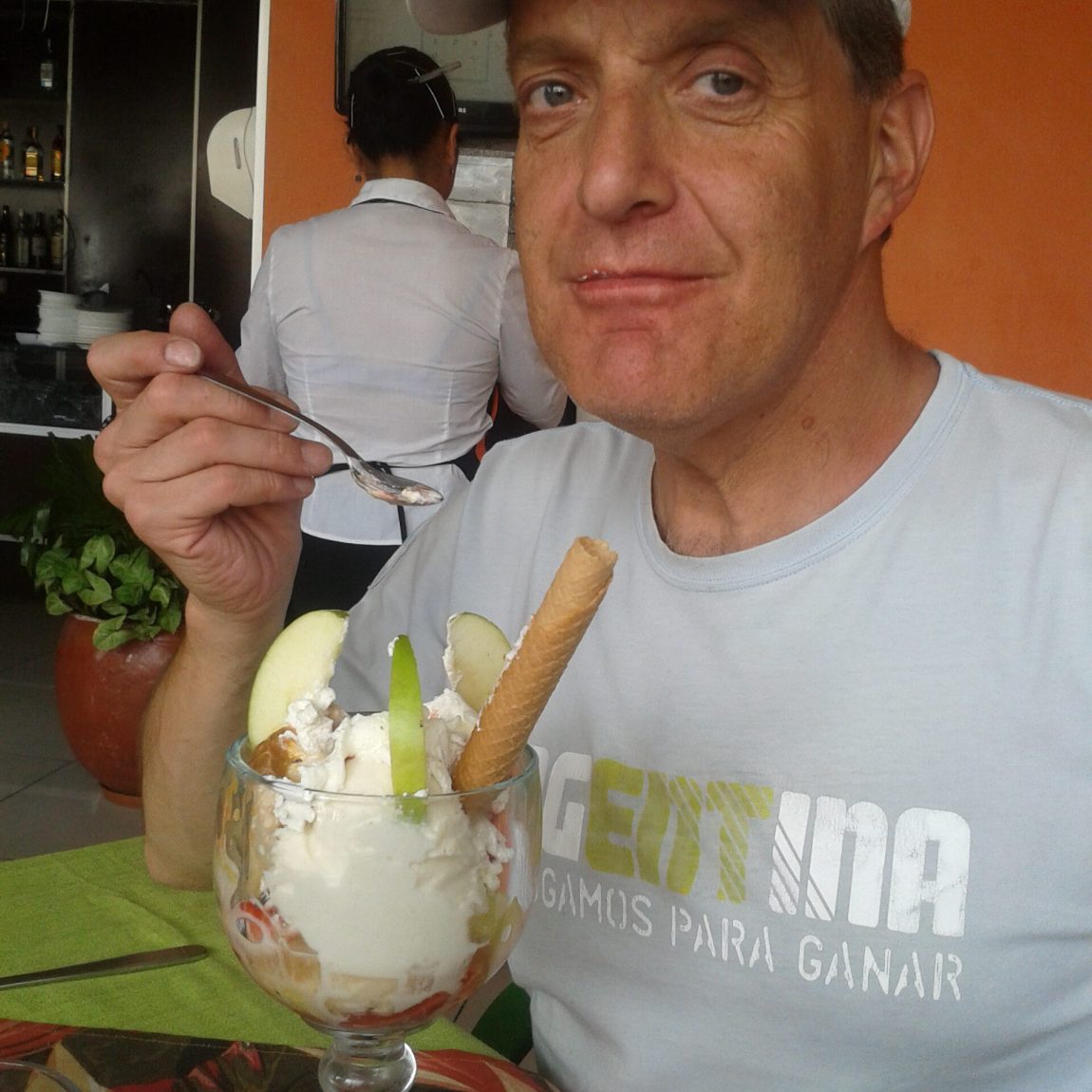 Disfrutando un helado