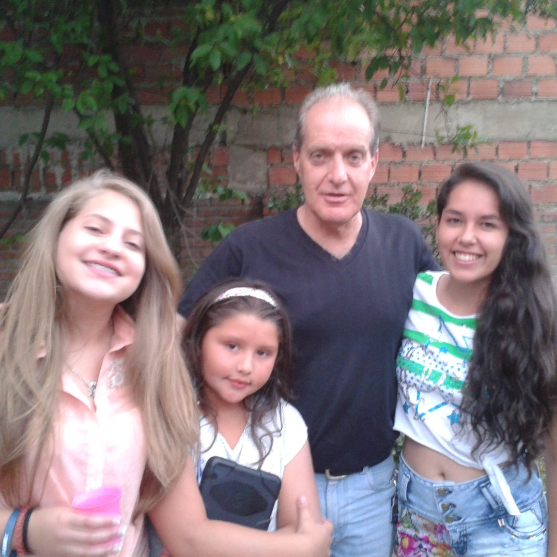 Jorge, hija y sobrinas